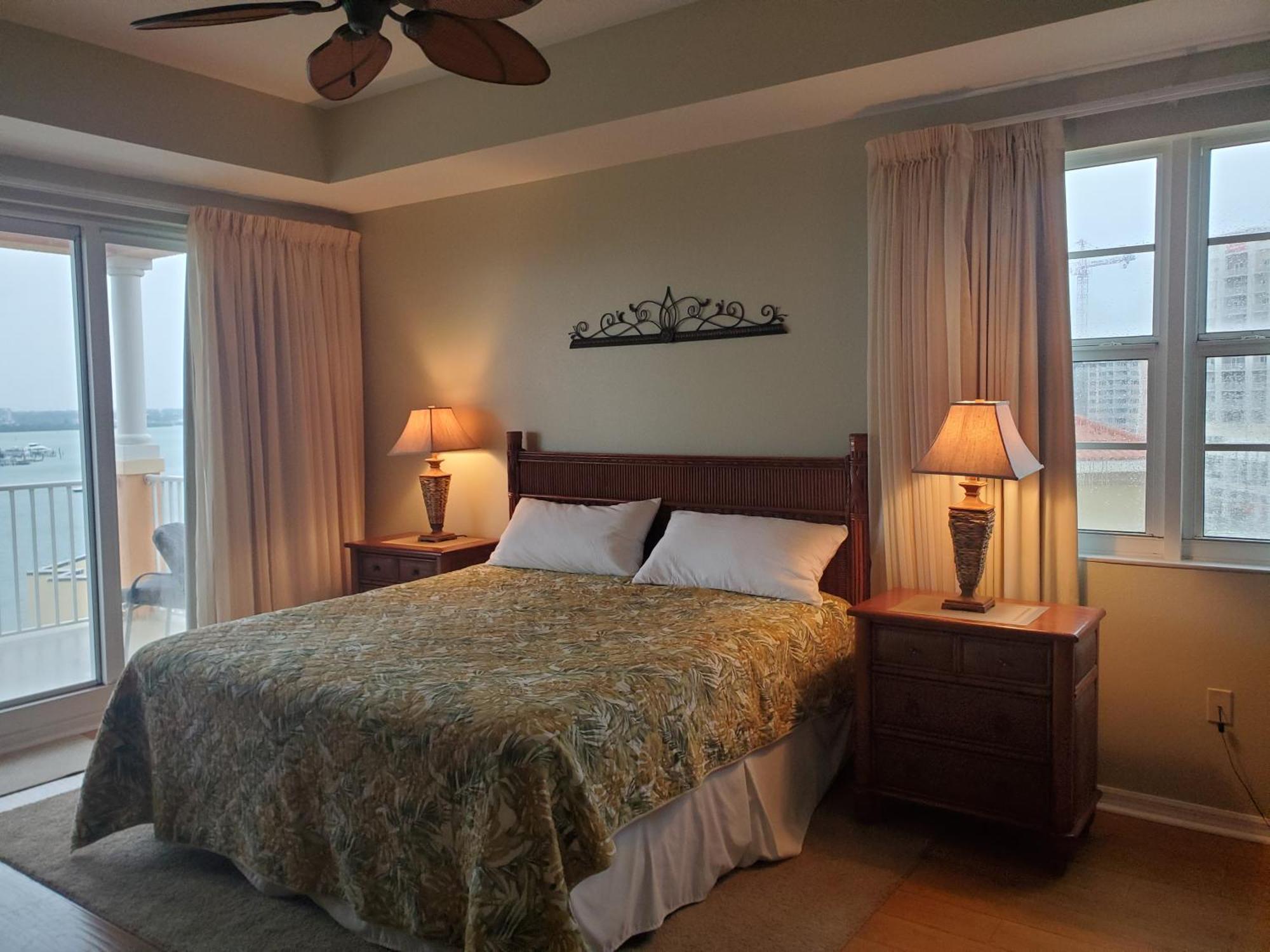 Luxury 5 Star Condominium Water Front 3 Beds 2 Bath Pool Hot-Tub Beach And City Views 克利尔沃特 外观 照片